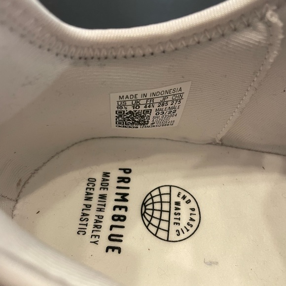 Adidas NMD_R1 Primeblue’s - Picture 5 of 5